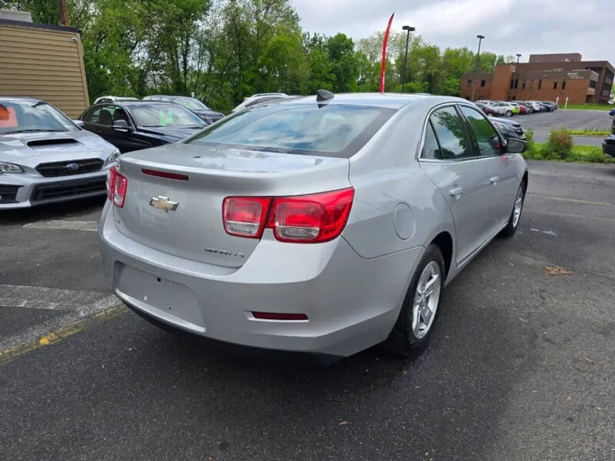 2015 Chevrolet Malibu LS photo 1