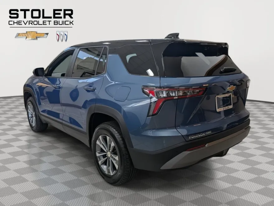 2026 Chevrolet Equinox LT photo 1