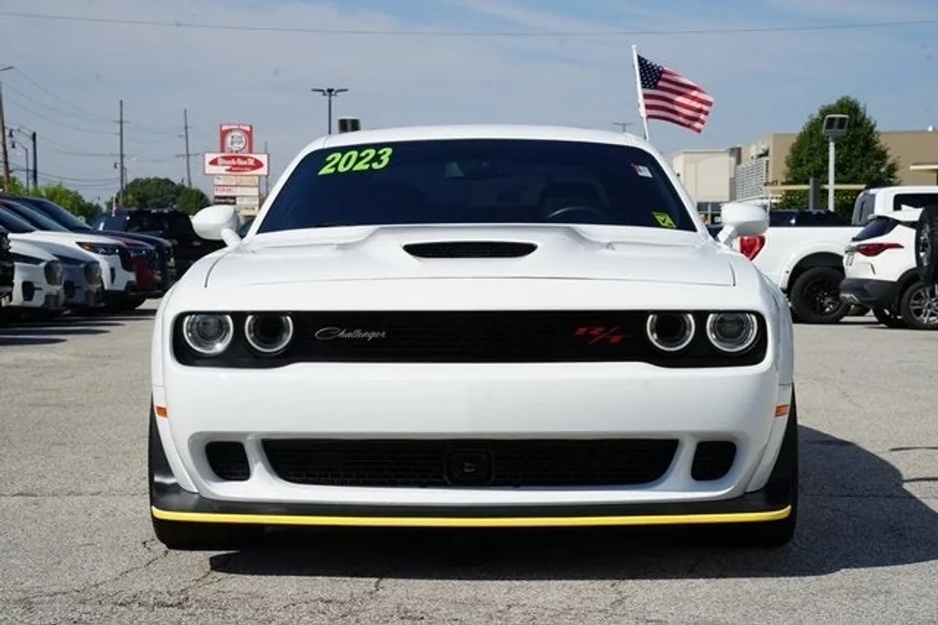 2023 Dodge Challenger R/T Scat Pack Widebody photo 1