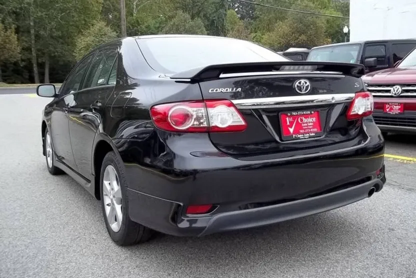 2012 Toyota Corolla S photo 1