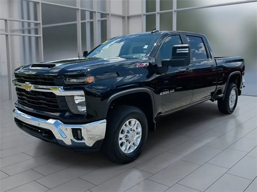 2025 Chevrolet Silverado 2500HD LT photo 1