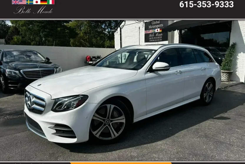 2018 Mercedes Benz E 4MATIC Sedan photo 1