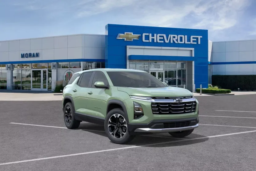 2026 Chevrolet Equinox LT photo 1