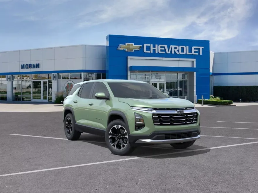 2026 Chevrolet Equinox LT photo 1