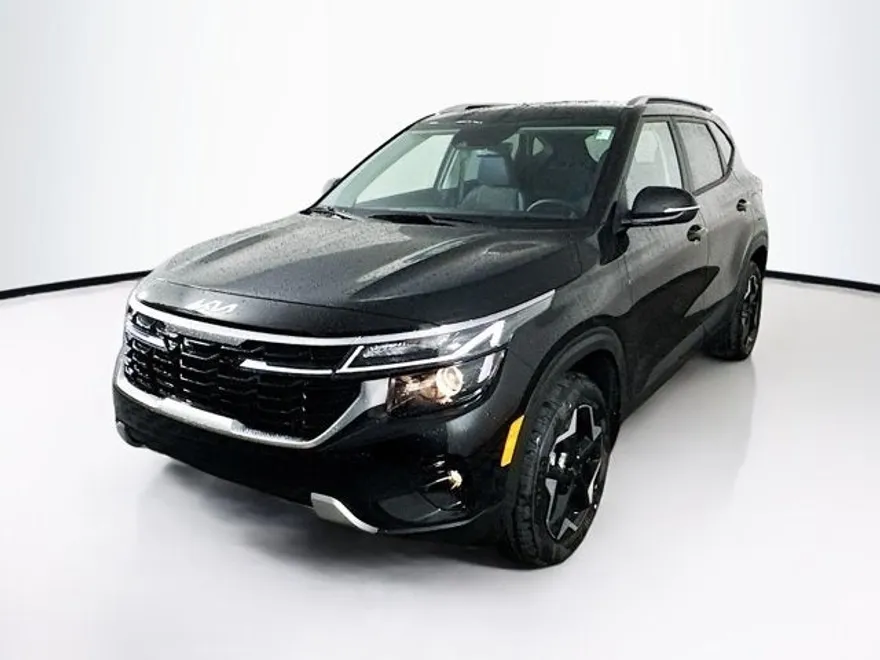 2025 Kia Seltos S photo 1