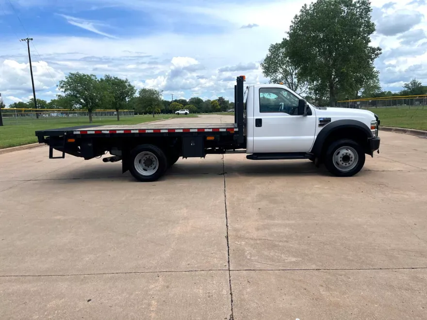 2009 Ford F-550 XLT photo 8