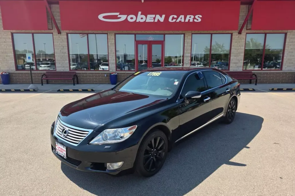 2010 Lexus LS 460 L photo 1