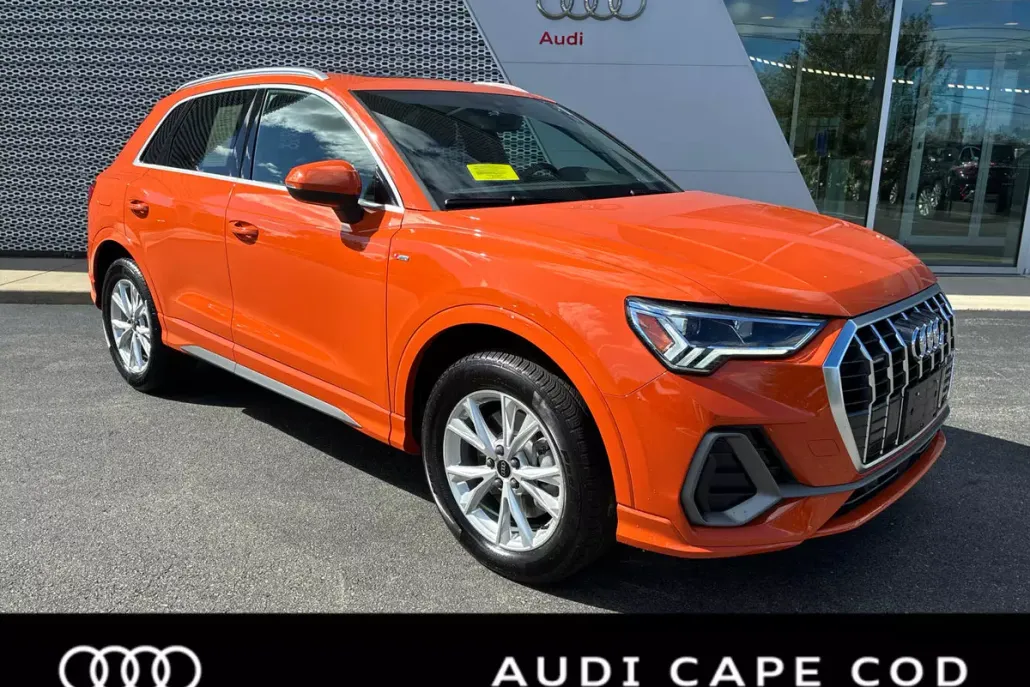 2025 Audi Q3 S line Premium Plus photo 1