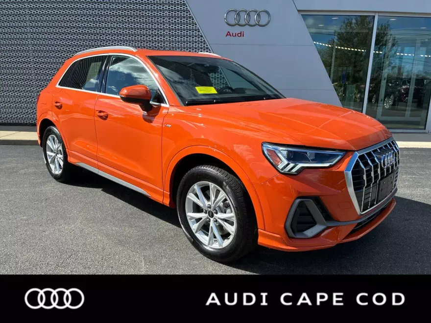 2025 Audi Q3 S line Premium Plus photo 1