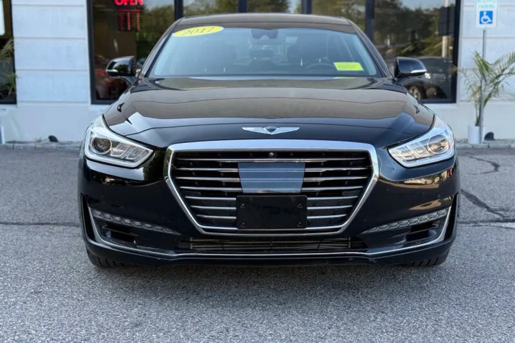 2017 Genesis G90 3.3T Premium photo 1