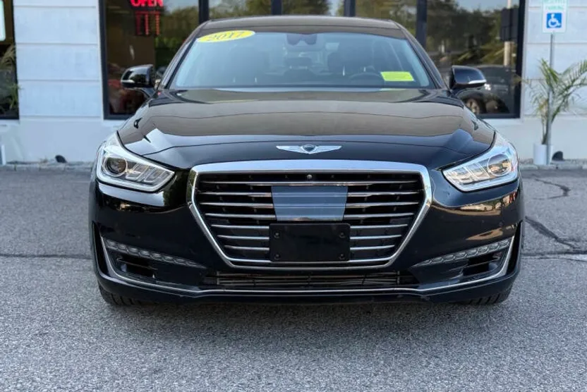 2017 Genesis G90 3.3T Premium photo 1