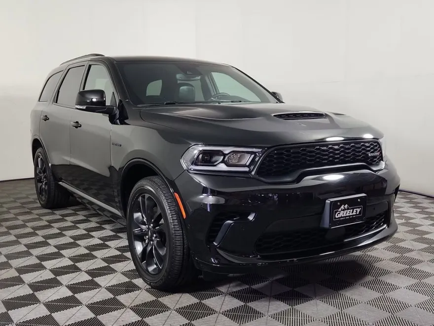 2025 Dodge Durango R/T Plus photo 1