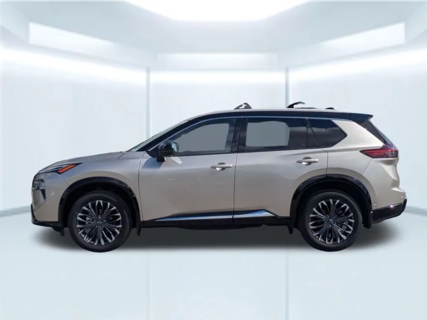 2025 Nissan Rogue Platinum photo 1
