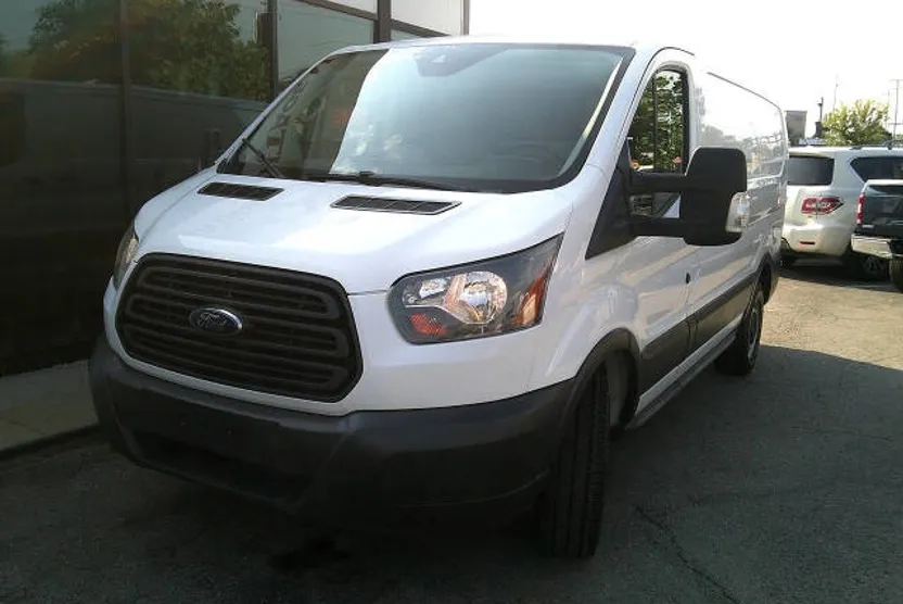 2018 Ford Transit Cargo photo 1