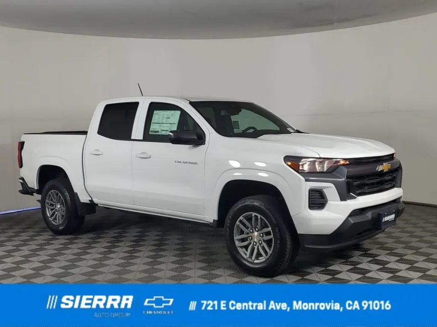 2026 Chevrolet Colorado LT photo 1