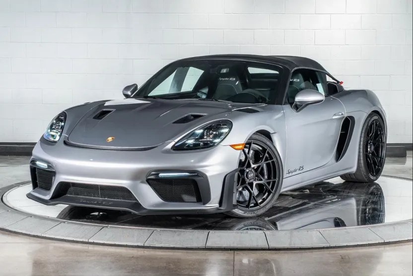 2024 Porsche Boxster Spyder photo 1