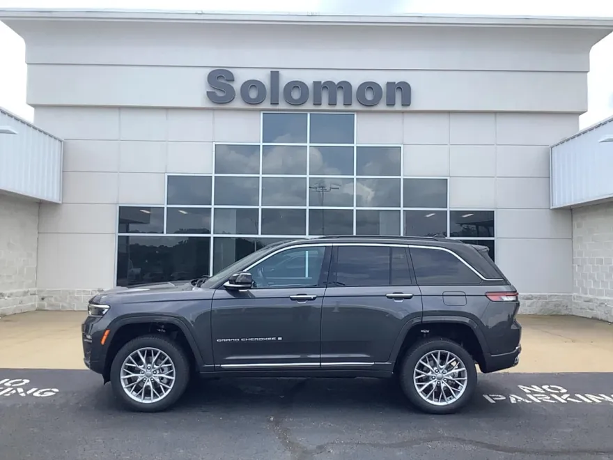 2025 Jeep Grand Cherokee Summit photo 1