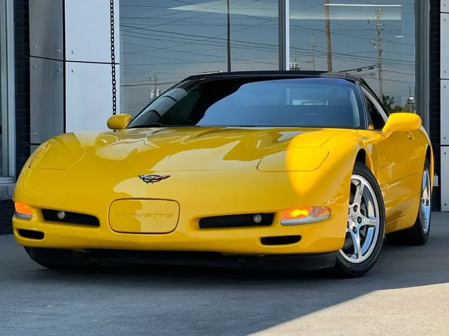 2002 Chevrolet Corvette Base photo 1