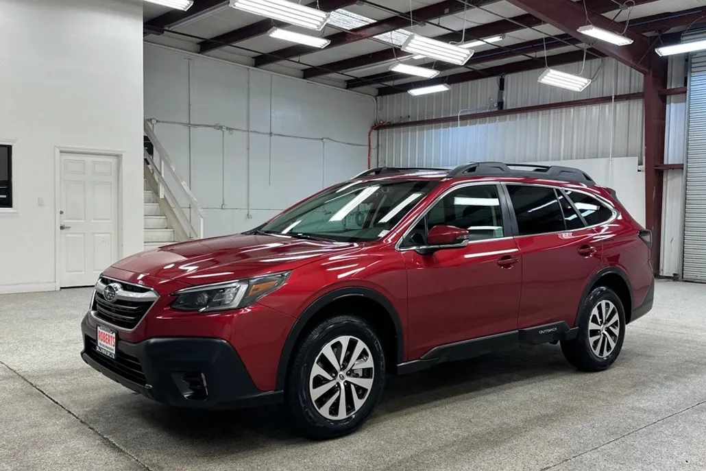2022 Subaru Outback Premium photo 1