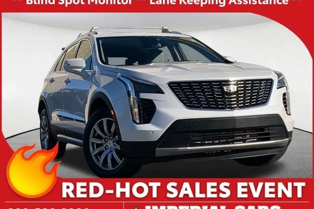 2021 Cadillac XT4 Premium Luxury photo 1