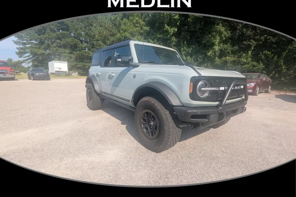2021 Ford Bronco First Edition photo 1