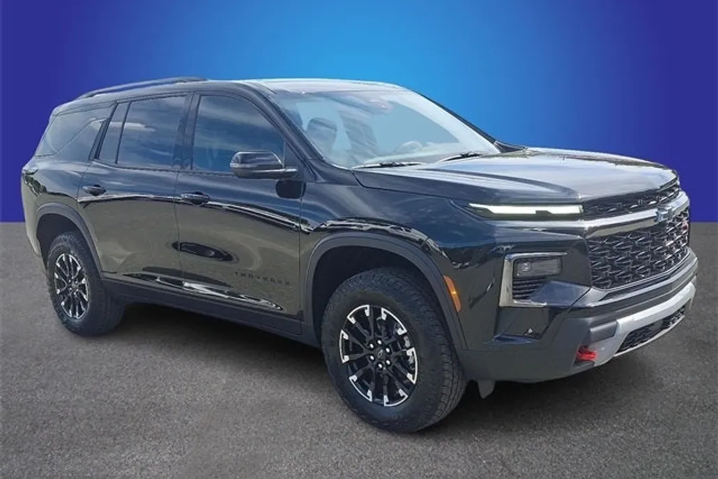 2026 Chevrolet Traverse Z71 photo 1