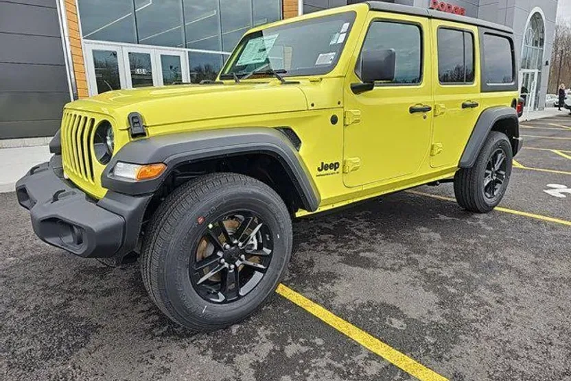 2023 Jeep Wrangler Unlimited Sport Altitude photo 1