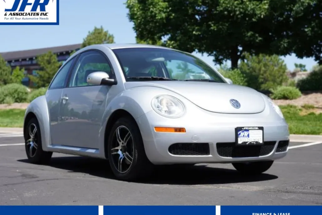 2008 Volkswagen Beetle S photo 1