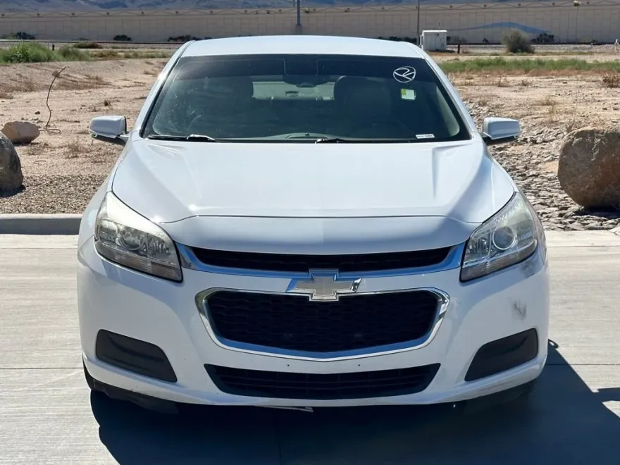 2014 Chevrolet Malibu 1LT photo 1