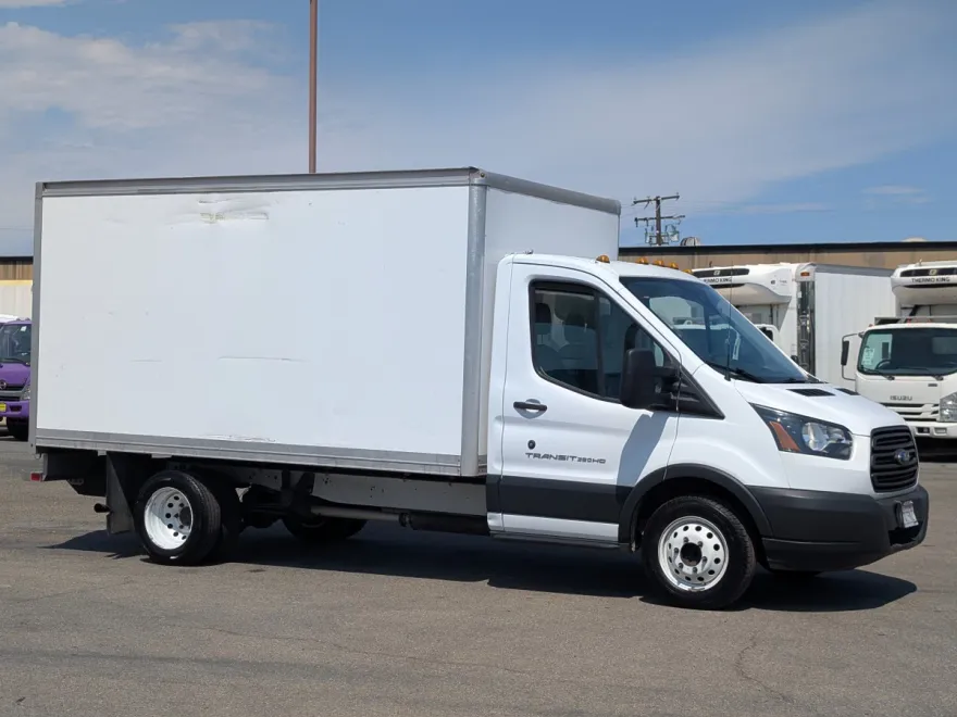2018 Ford Transit photo 1