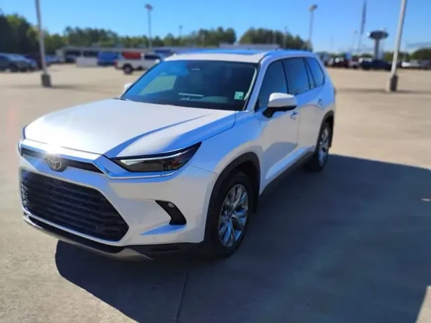 2025 Toyota Grand Highlander Limited photo 1