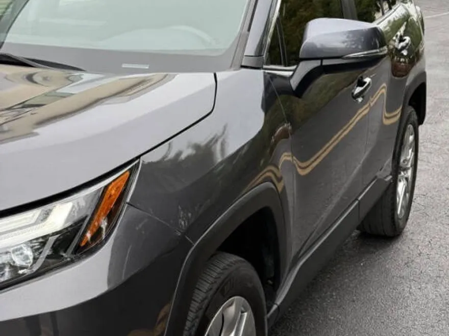 2023 Toyota RAV4 XLE Premium photo 1