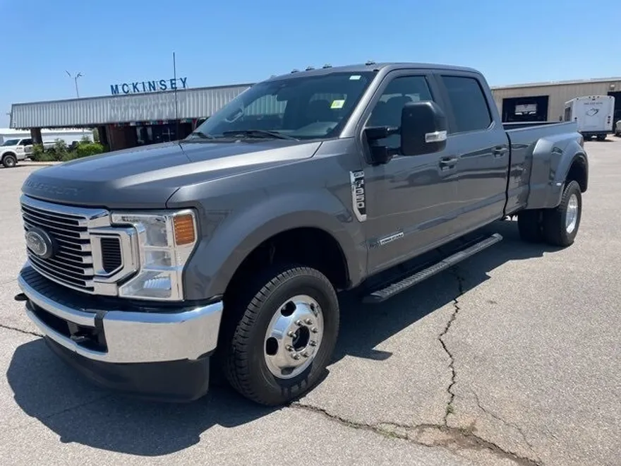 2022 Ford F-350 XL photo 1
