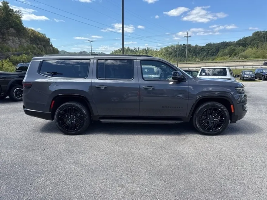 2025 Jeep Wagoneer L Series II Carbide photo 1