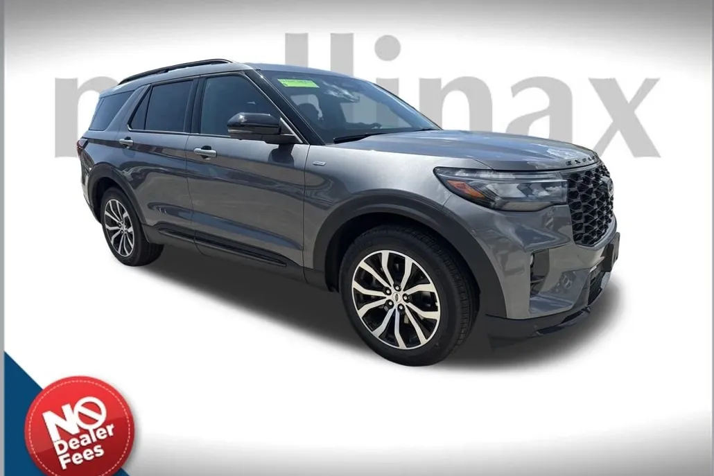 2025 Ford Explorer ST-Line photo 1