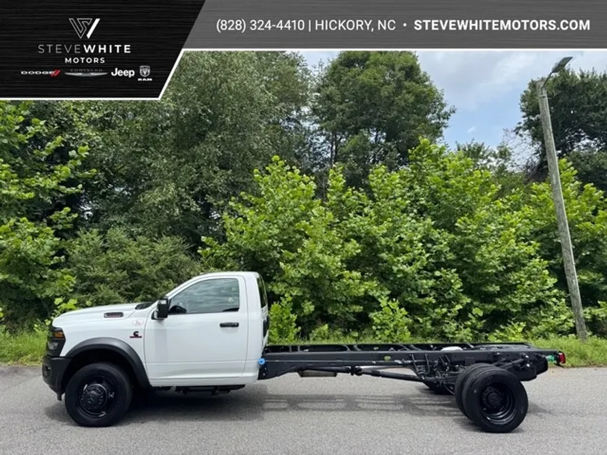 2025 Ram 5500 Tradesman photo 1