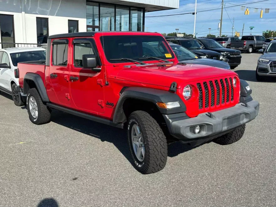 2020 Jeep Gladiator Sport S photo 1