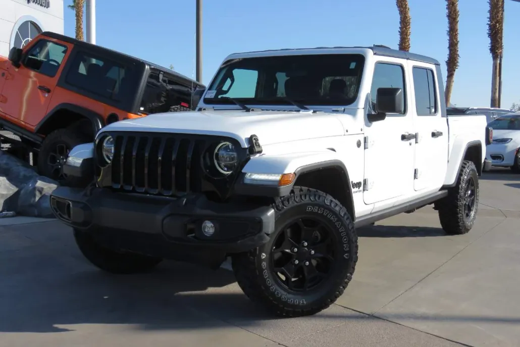 2022 Jeep Gladiator Sport photo 1