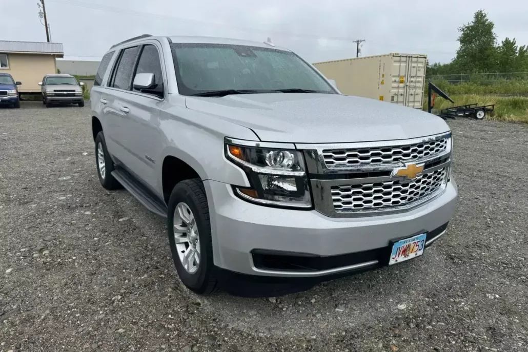 2017 Chevrolet Tahoe LT photo 1