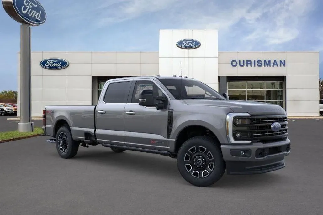 2026 Ford F-250 Platinum photo 1