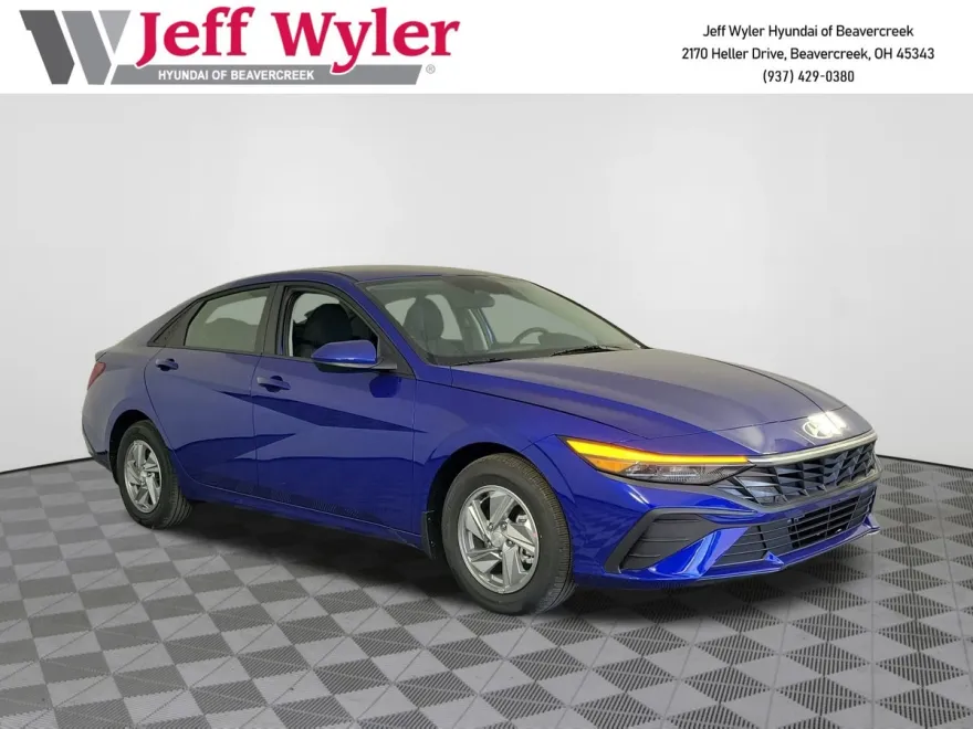 2025 Hyundai Elantra SE photo 1