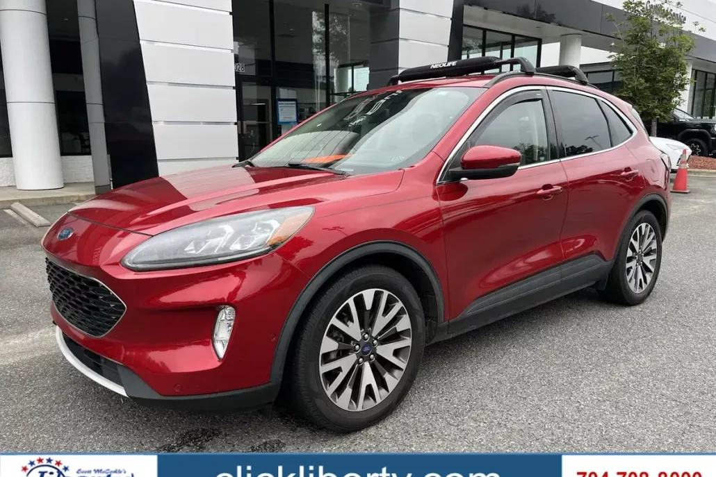 2020 Ford Escape Titanium Hybrid photo 1
