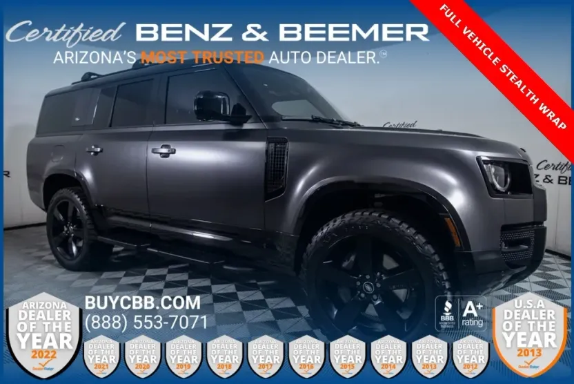 2023 Land Rover Defender 130 X-Dynamic SE photo 1