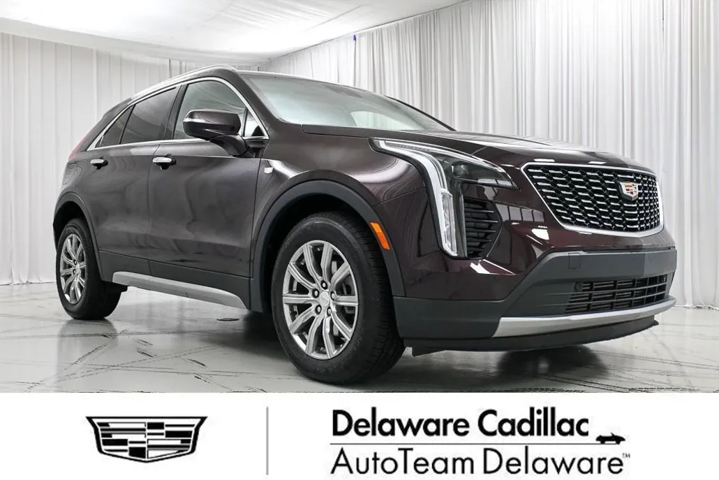 2021 Cadillac XT4 Premium Luxury photo 1