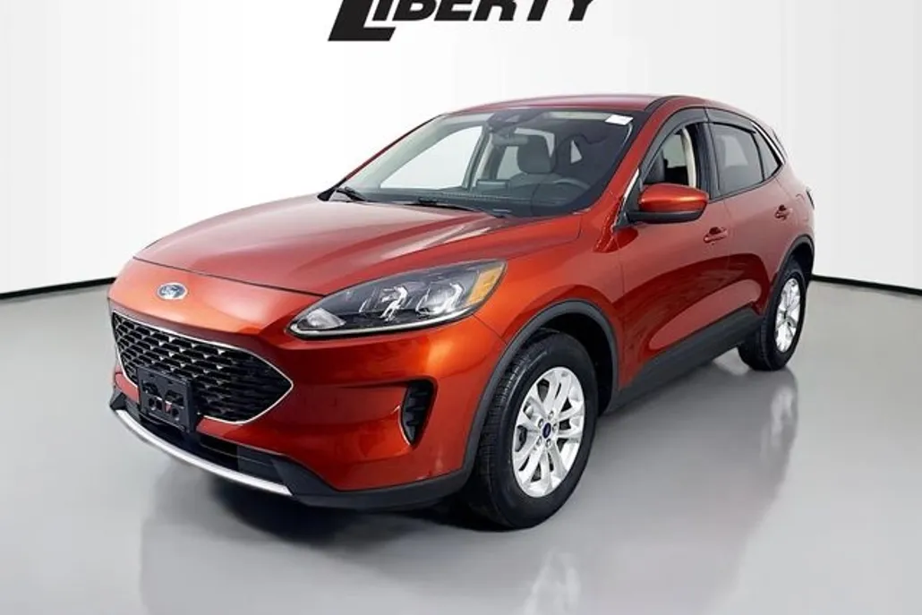 2020 Ford Escape SE photo 1