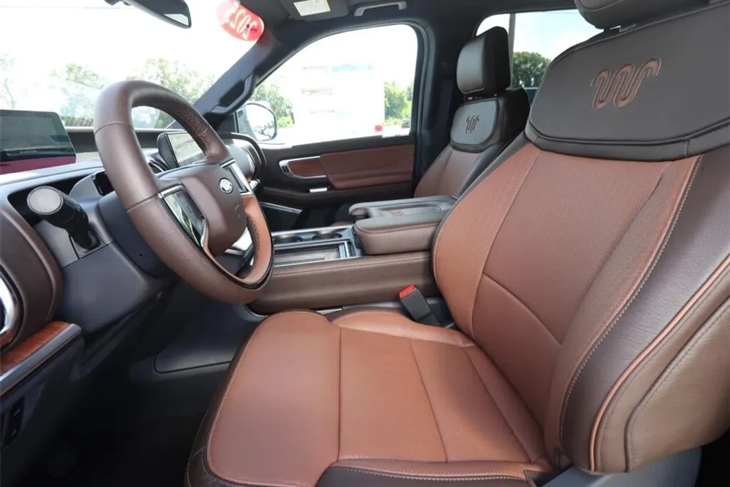 2025 Ford Expedition MAX King Ranch photo 1