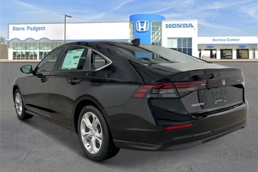 2025 Honda Accord LX photo 1