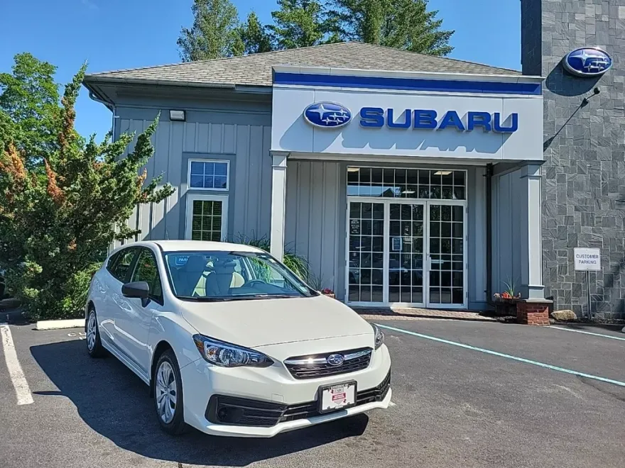 2023 Subaru Impreza Base photo 1