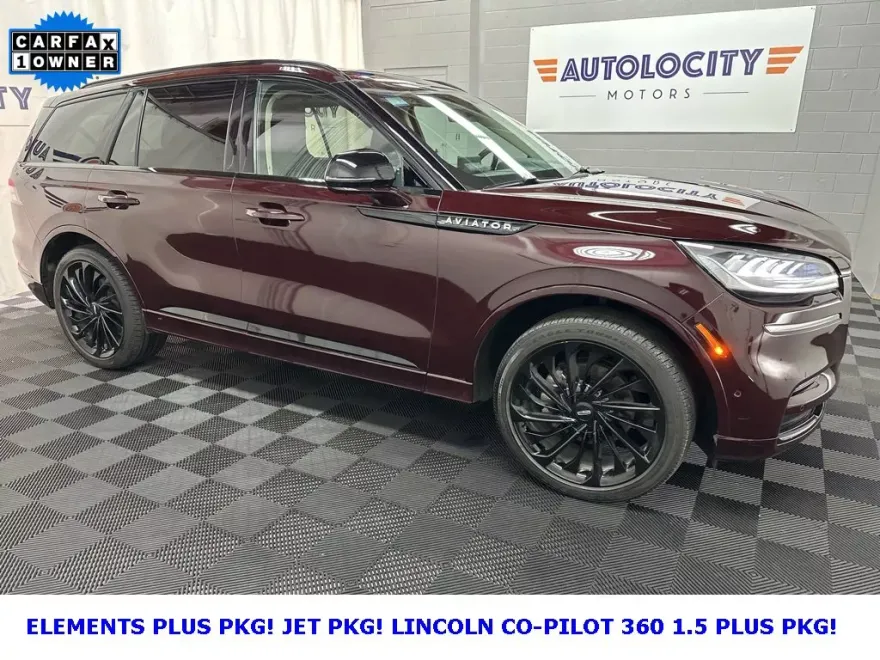 2023 Lincoln Aviator Reserve photo 1