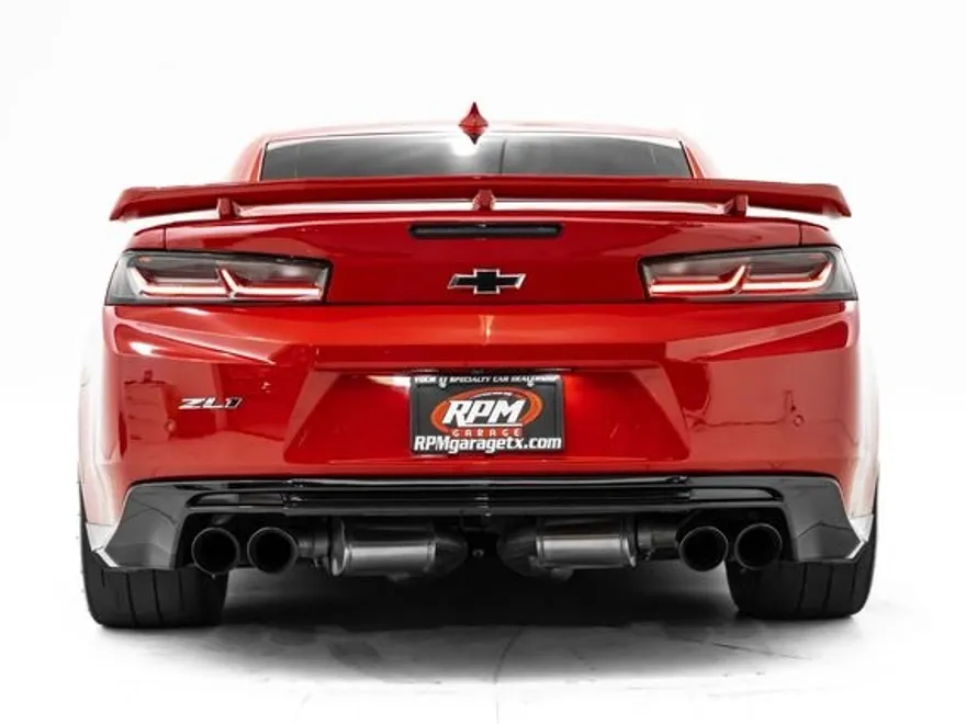 2017 Chevrolet Camaro ZL1 photo 1